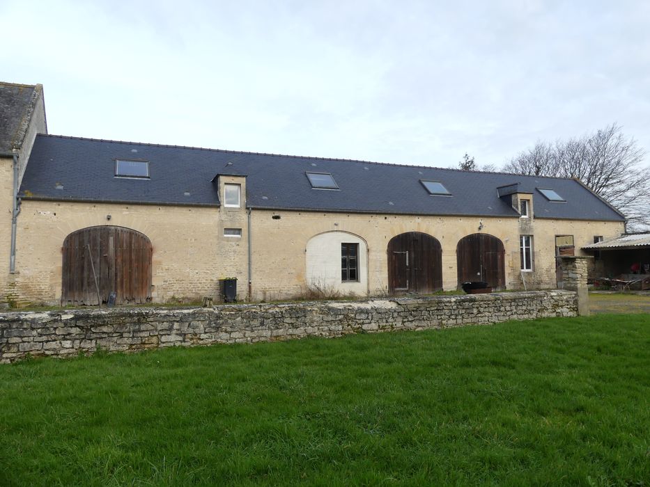 anciens communs, façade sud