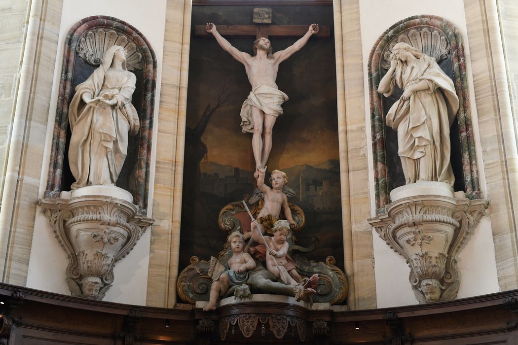 2 groupes sculptés : l'Assomption, la Crucifixion