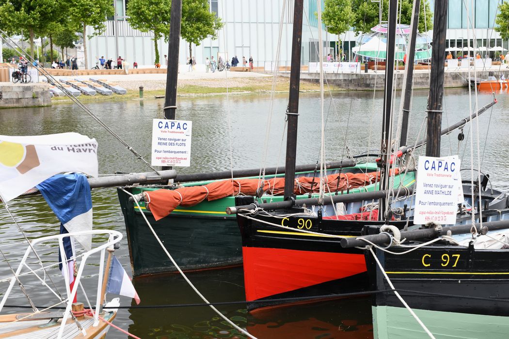 bateau de pêche aux casiers (vaquelotte, bourcet-malet) dit Reine des Flots