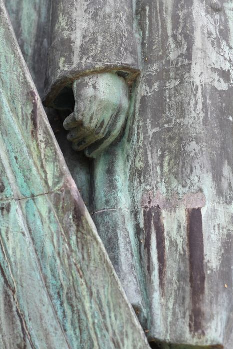 détail de la sculpture