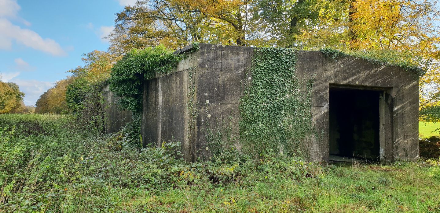 abri de stockage de matériels militaires