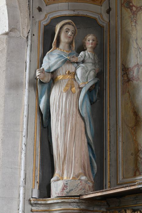 statue : Vierge à l'Enfant