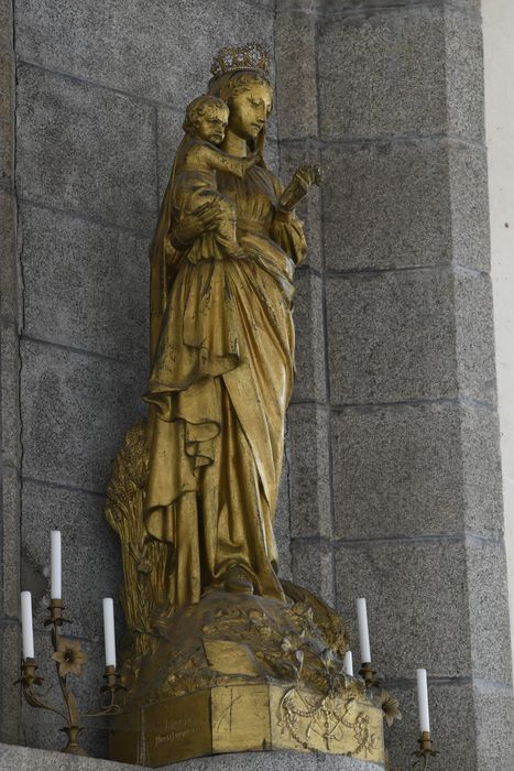 statue : Vierge à l'Enfant