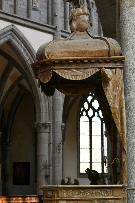 chaire à prêcher, vue partielle