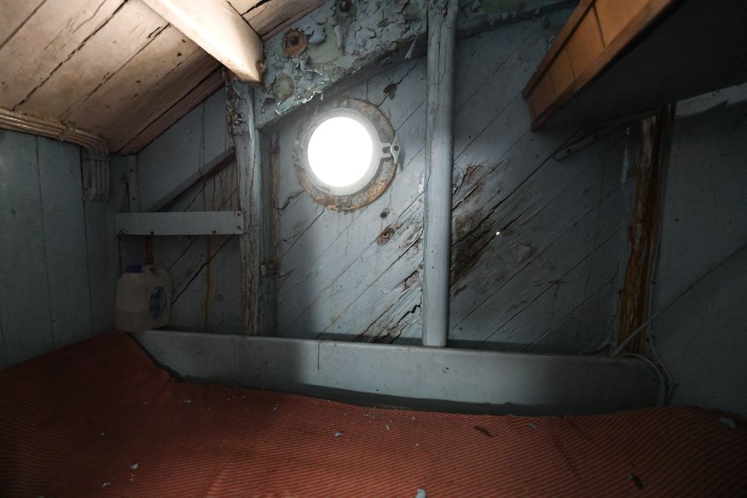 bateau de pêche (chalutier de pêche) dit Jacques-Louise