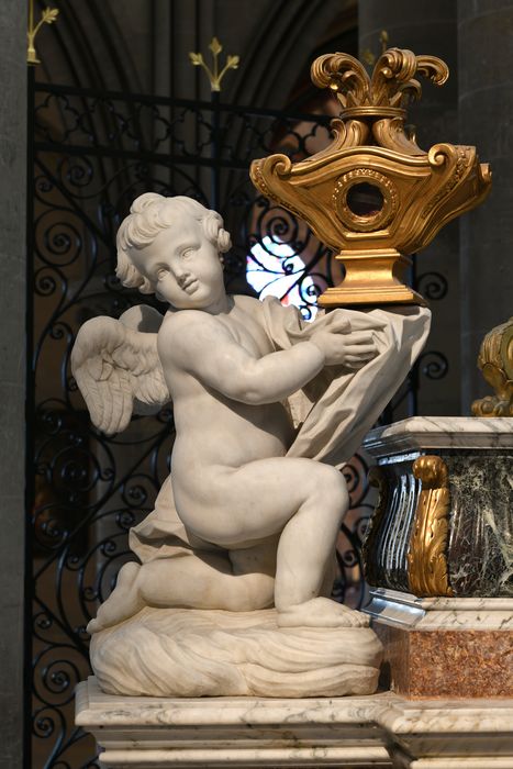 maître-autel, détail d’une stature