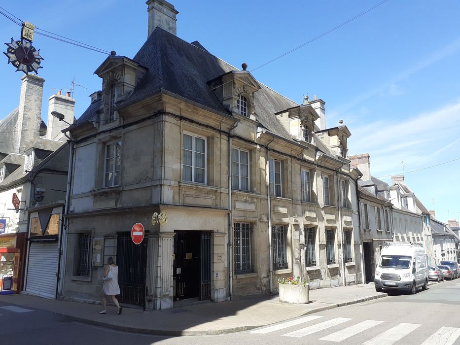 façade sur rue
