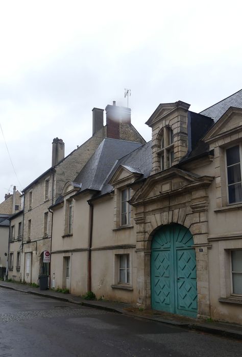 portail d’accès sur rue