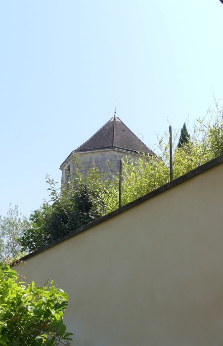 vue partielle de la tour