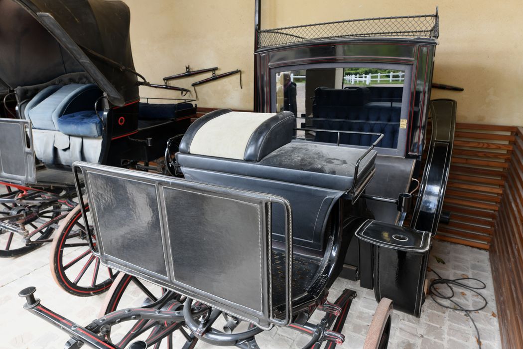milord fermé dit cab à la française ou cabriolet à quatre roues