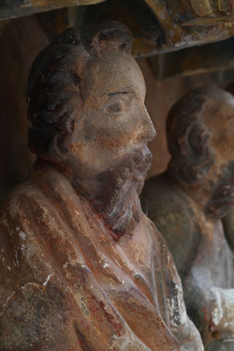 bas-relief : Le Christ entouré des douze apôtres, détail d’une statuette