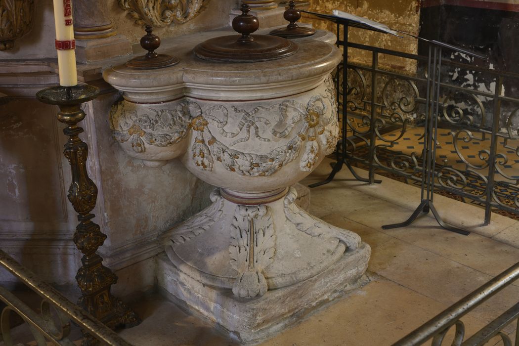 fonts baptismaux