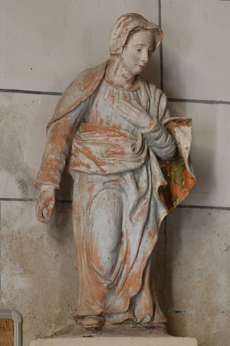 statue : Sainte femme