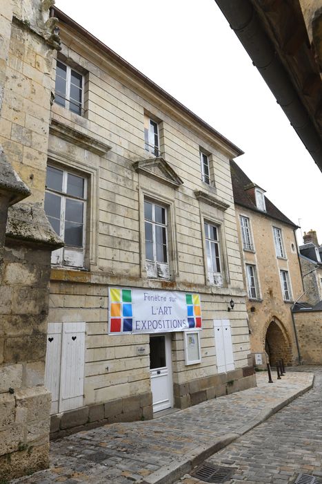 sacristie, façade sud