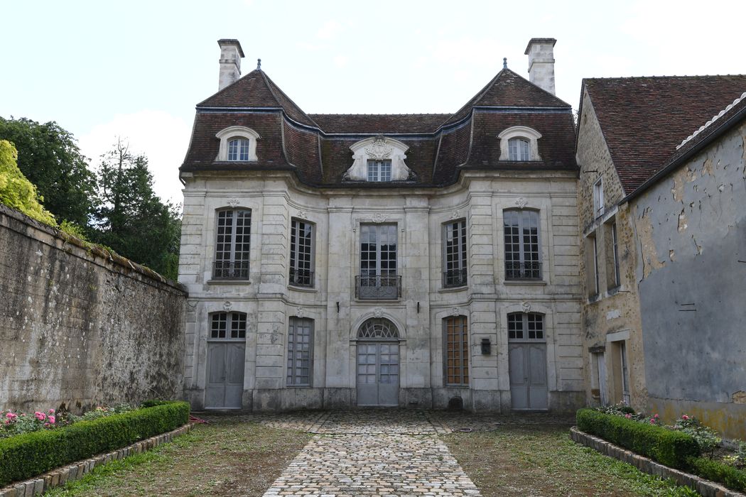 façade nord sur la cour d’honneur