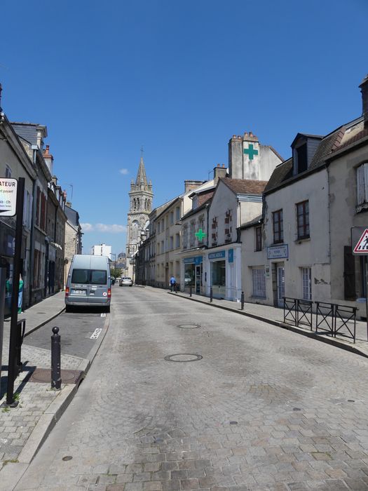 façades sur rues depuis l’extrémité sud