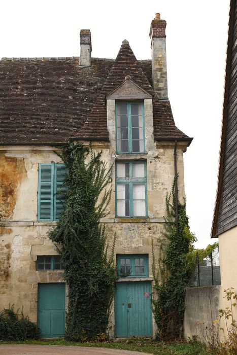 façade nord-est, vue partielle