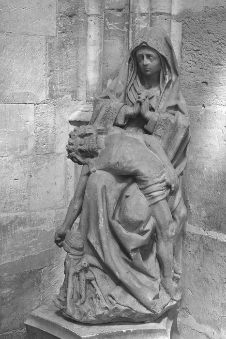 groupe sculpté : Vierge de Pitié
