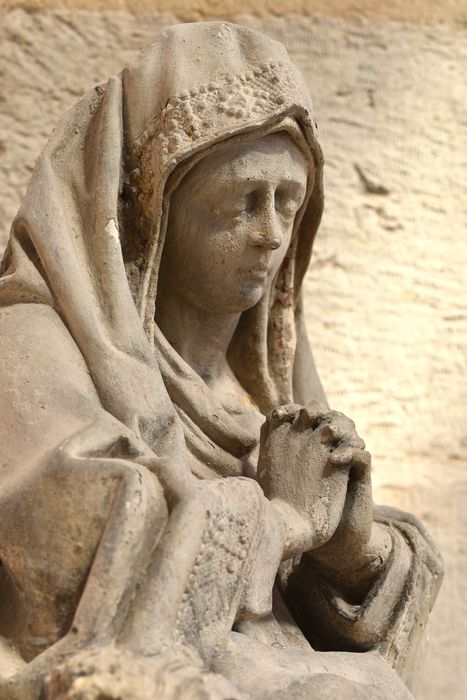 Groupe sculpté : Vierge de Pitié