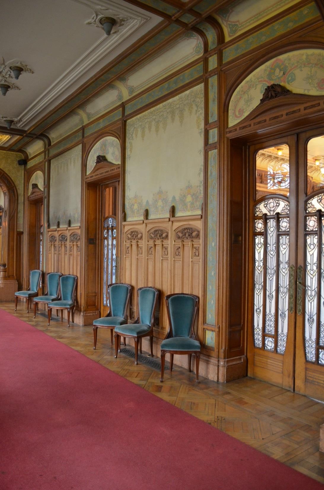 6 chaises (décor hortensias), couleur bleue - © Ministère de la Culture (France), Direction Régionale des Affaires Culturelles d'Ile-de-France – Tous droits réservés