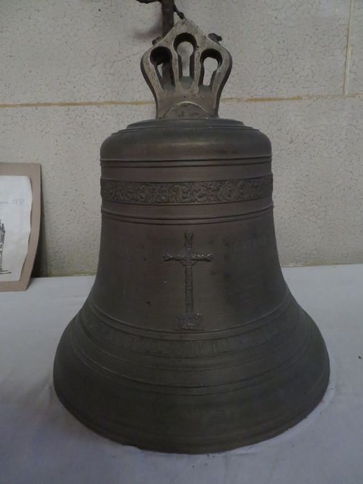 cloche - © Ministère de la Culture (France), Direction Régionale des Affaires Culturelles des Hauts-de-France – Tous droits réservés
