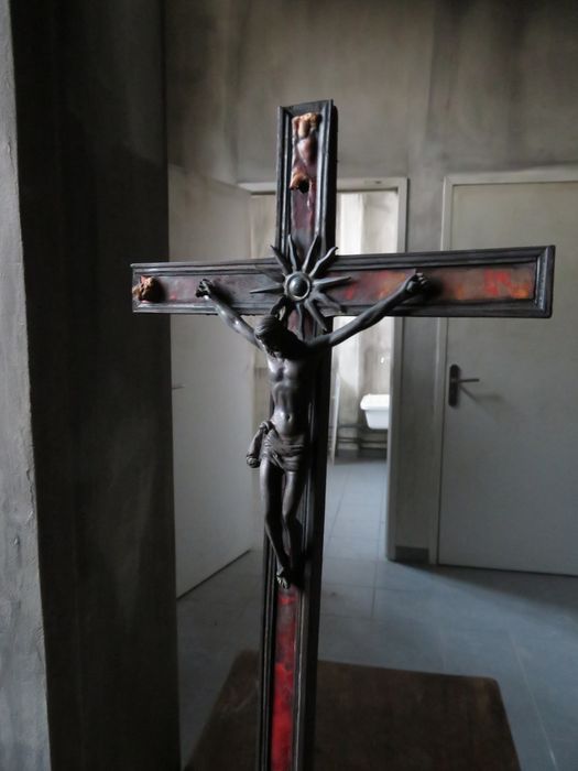 croix d'autel, vue partielle