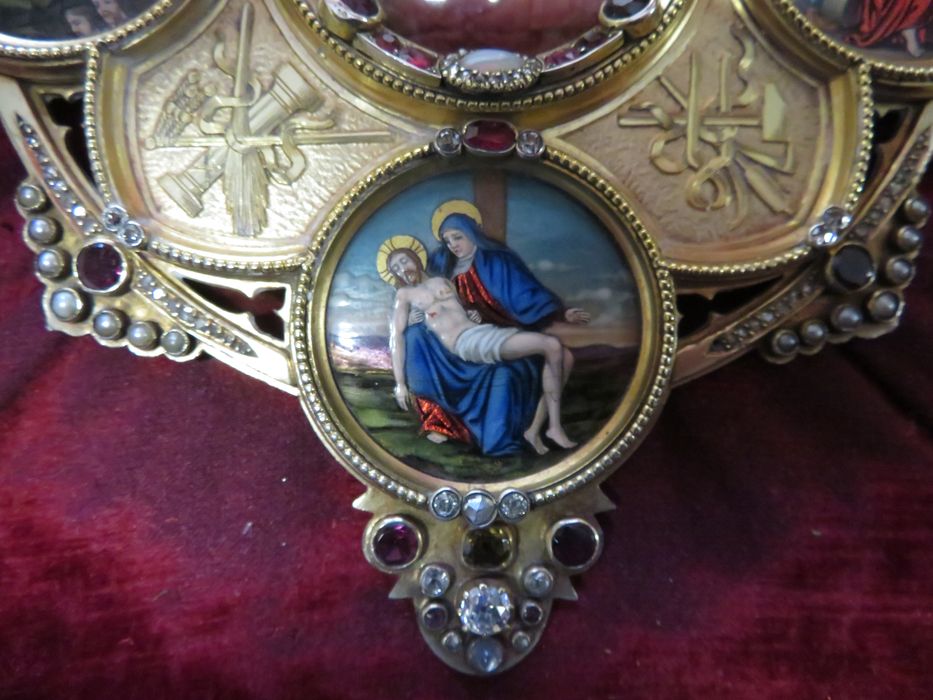 reliquaire du Saint-Sang, détail - © Ministère de la Culture (France), Direction Régionale des Affaires Culturelles des Hauts-de-France – Tous droits réservés 
