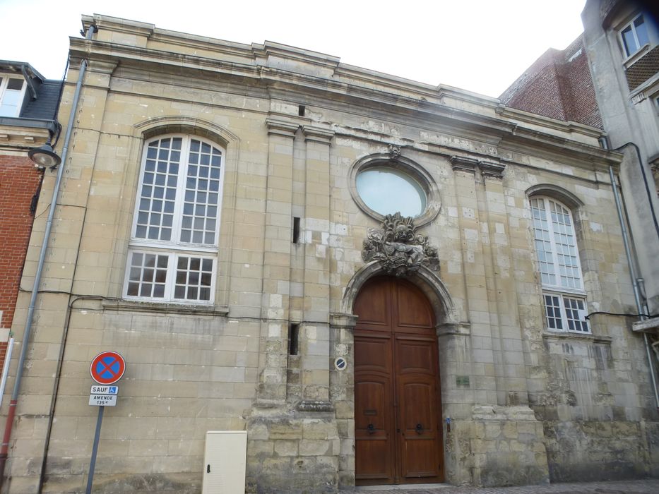 façade de l’ancienne église Saint-Jacques