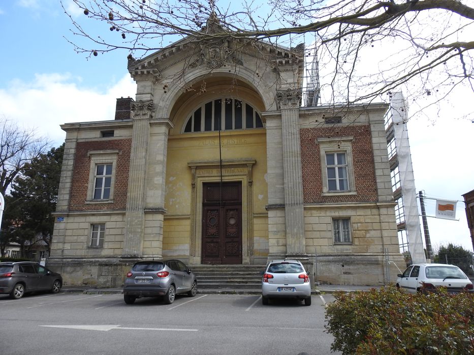 façade antérieure