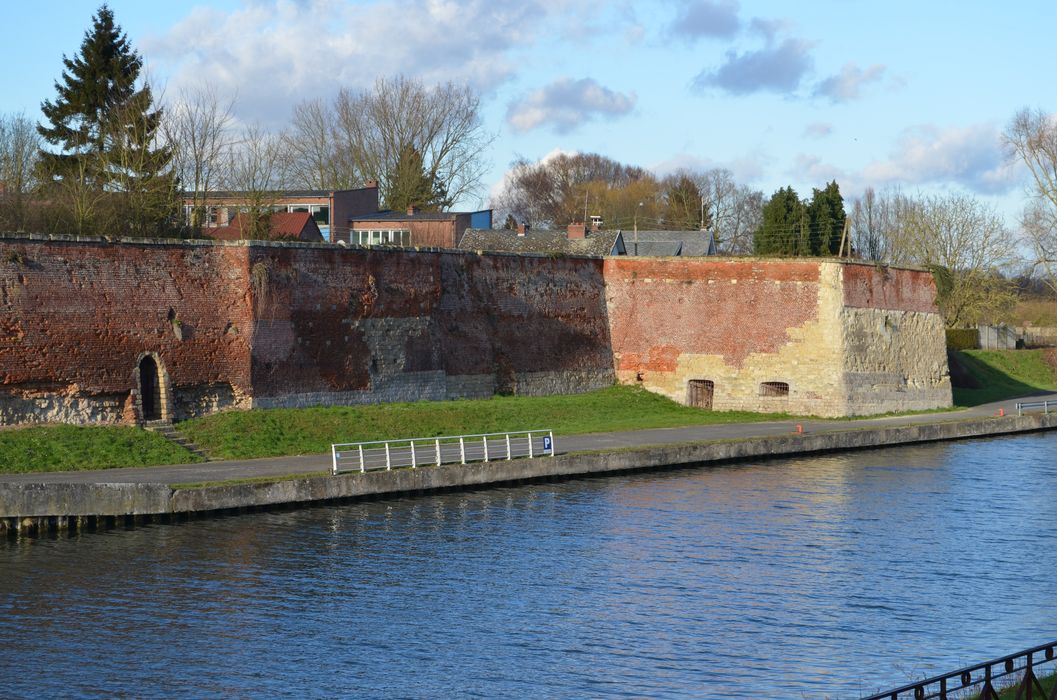 vue générale du bastion dans son environnement
