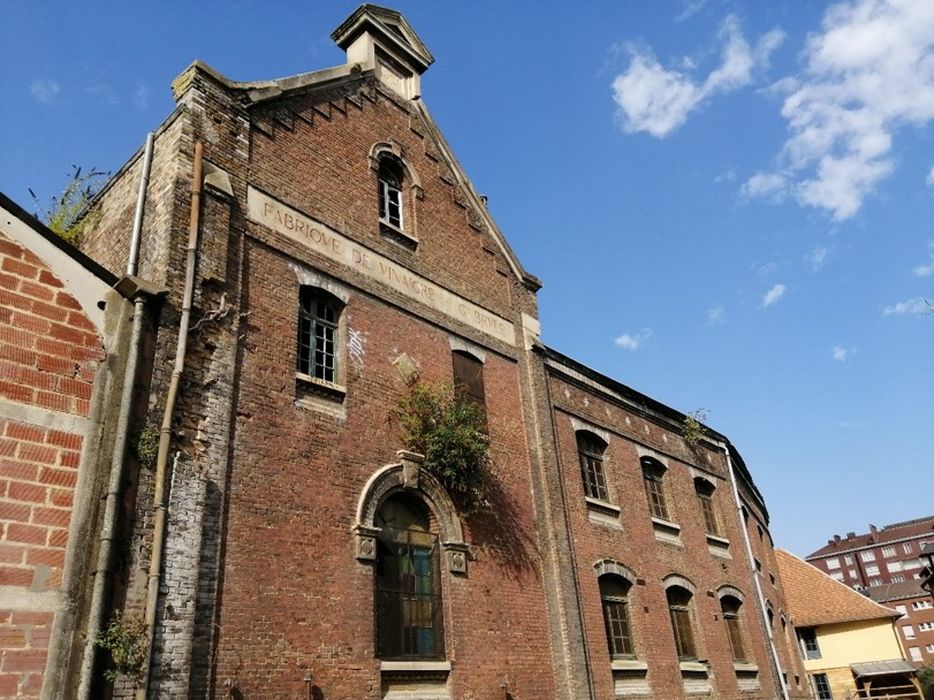 façade nord sur le canal, vue partielle