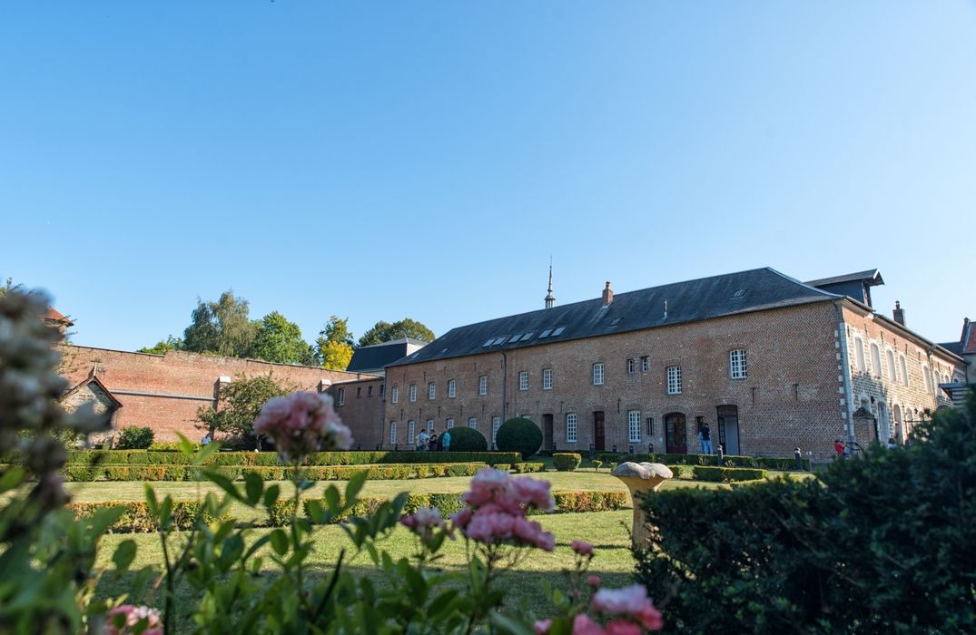 façade sur jardin