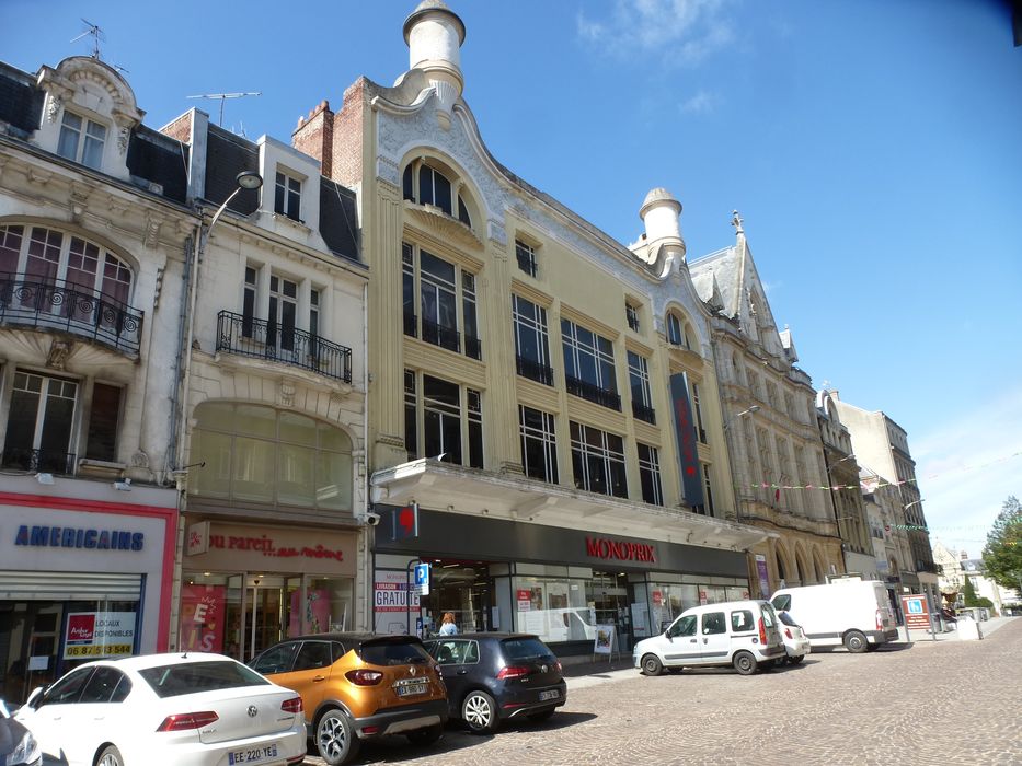 façade sur la rue de la Sellerie