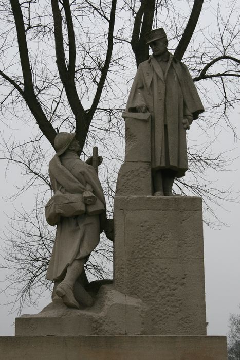 vue partielle du monument