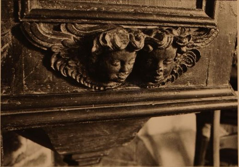 chaire à prêcher, détail - © Ministère de la Culture (France), Direction Régionale des Affaires Culturelles des Hauts-de-France – Tous droits réservés 
