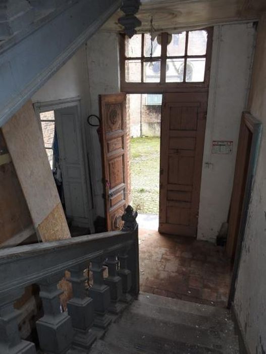 escalier de l’aile du 17e siècle, vue partielle