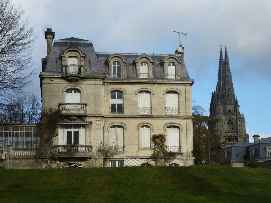 façade sur jardin