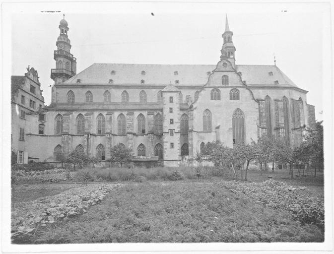 Façade sud, vue d'ensemble.