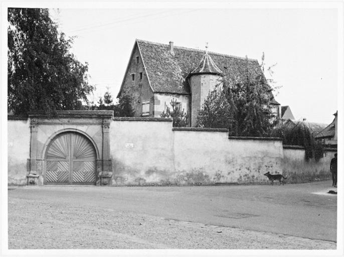 Façade vers la rue des Vosges, vue d'ensemble.