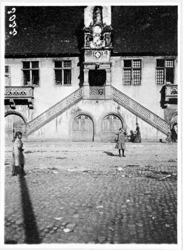 Façade ouest, vue d'ensemble de la loggia.