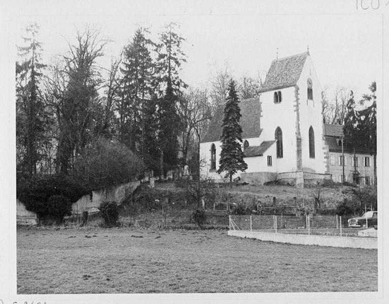 Vue d'ensemble depuis le sud-est.