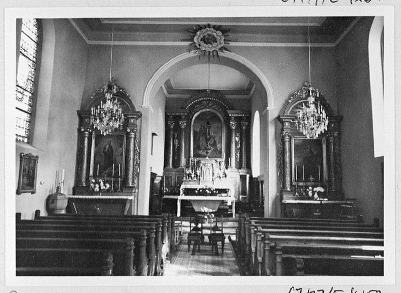 Vue d'ensemble intérieure vers le choeur.