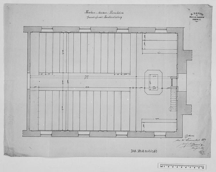 Plan, avec aménagements mobiliers.