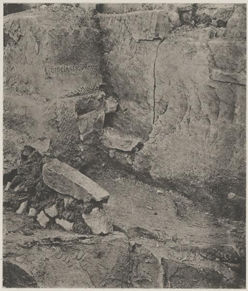 Stèle gallo-romane de la 8e légion impériale Augusta