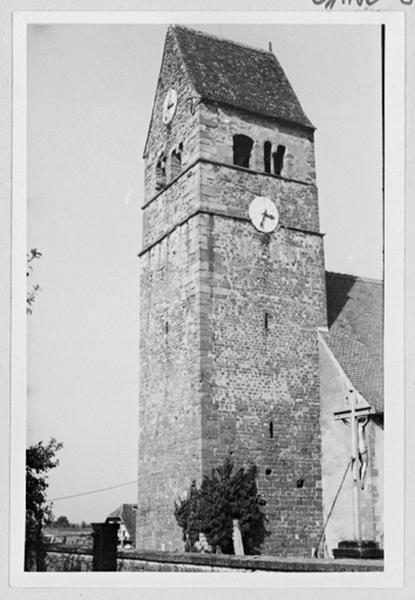 Tour-porche, vue d'ensemble depuis le sud-ouest.