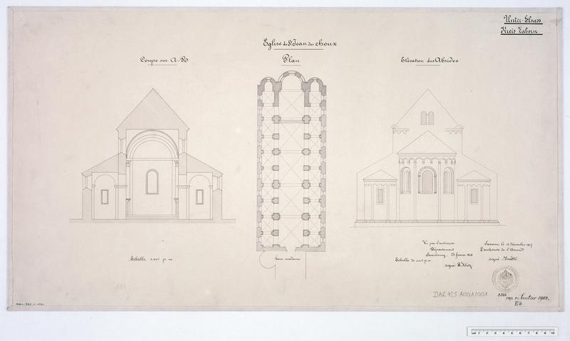 Plan, élévation du chevet et coupe transversale nord-sud sur la nef.