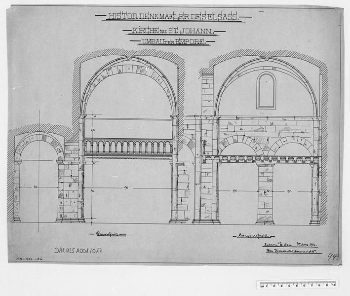 Reconstruction de la tribune : coupe longitudinale ouest-est et coupe transversale sud-nord.