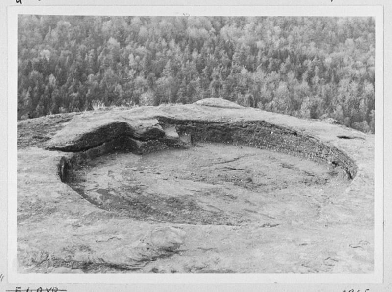 Cavité circulaire, vue d'ensemble.