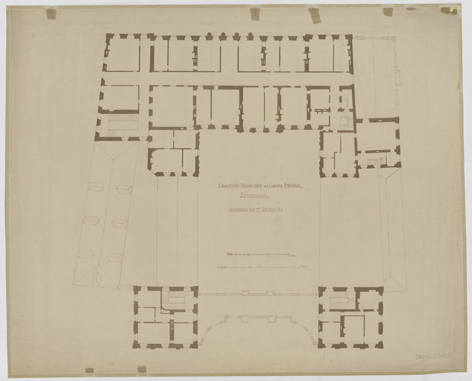 Projet d’aménagement en bibliothèque universitaire, plan de masse du premier étage.