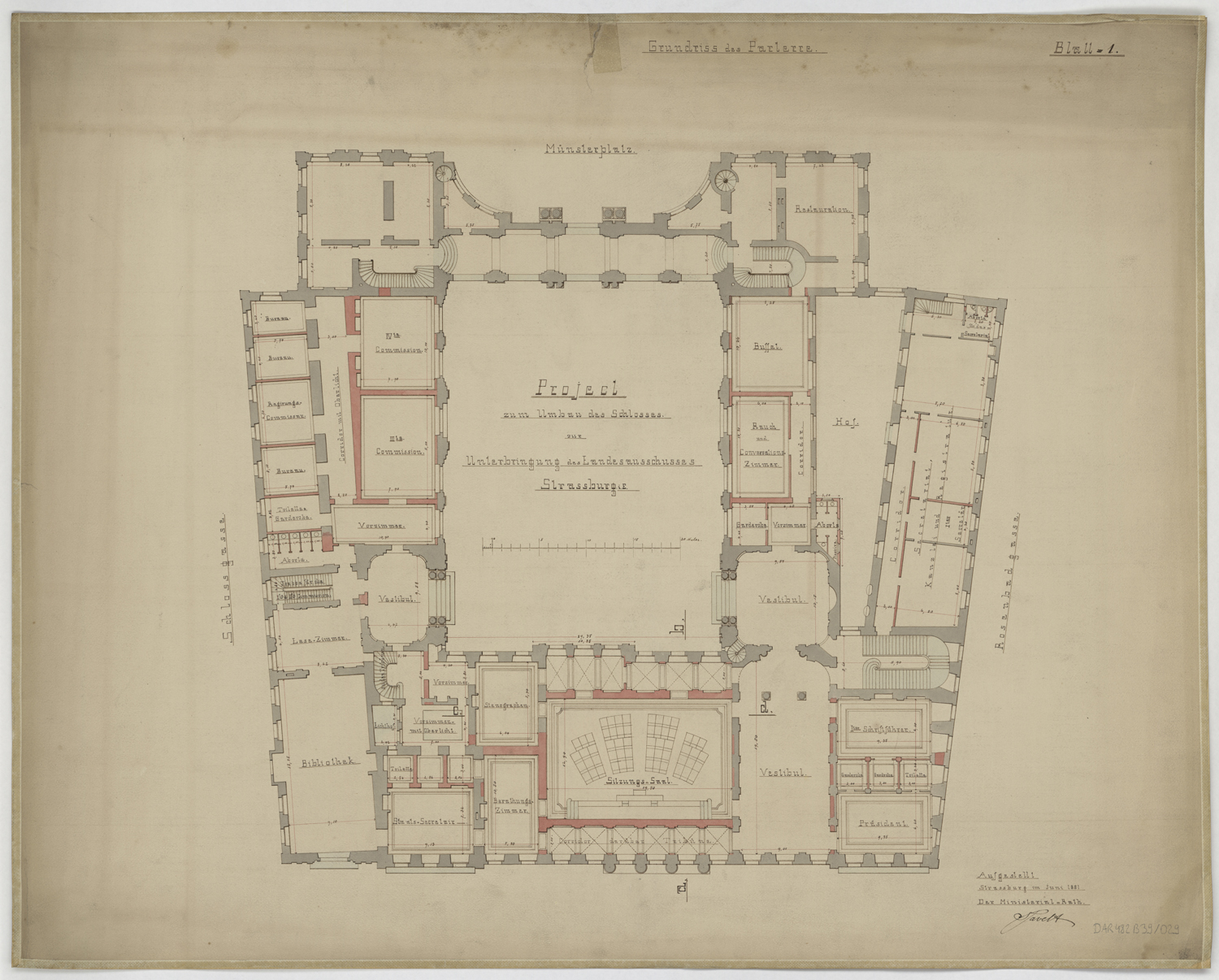 Projet de reconstruction et de réaménagement, plan de masse du rez-de-chaussée.